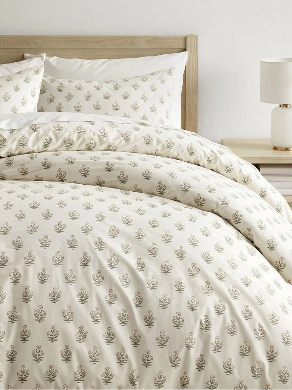 Pottery Barn Flower Duvet, Sheet  for Twin/Twin XL Bed